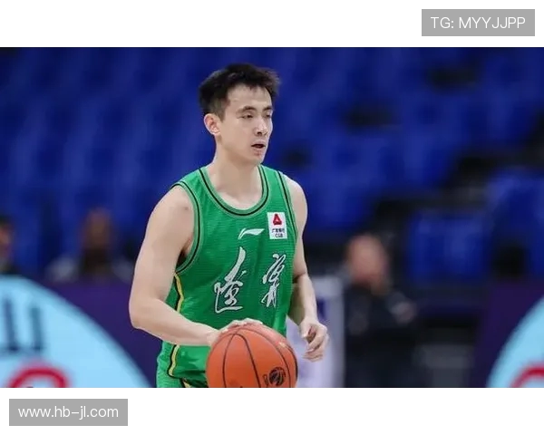 钢甲碰撞与灵动传控：CBA标准足球赛战术博弈与战术解析